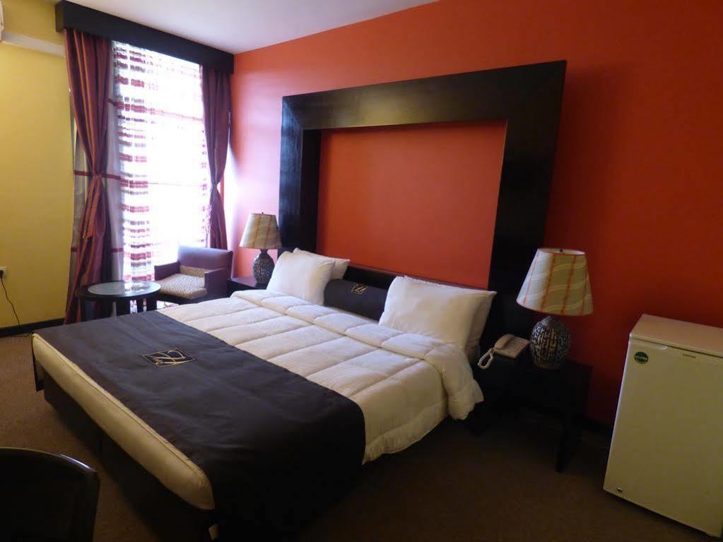 Heden Golf Hotel Abidżan Zewnętrze zdjęcie